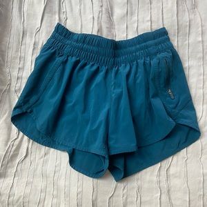 Lululemon Tracker Short 4”